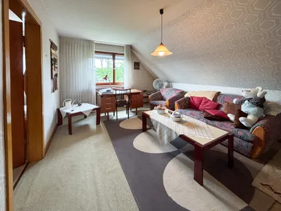 Durchgangszimmer DG