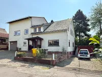 Straßenansicht