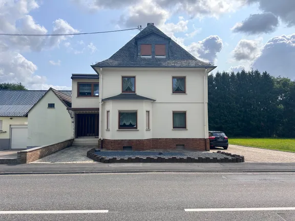 Straßenansicht
