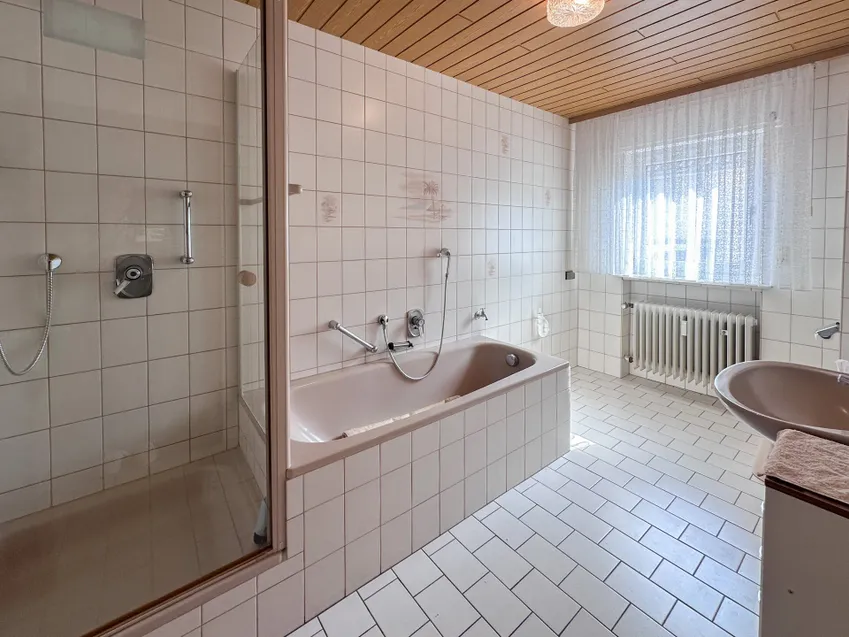 Badezimmer Erdgeschoss