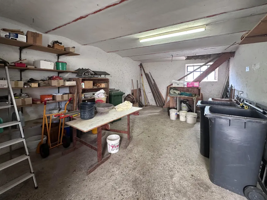 Werkstatt / Nebengebäude