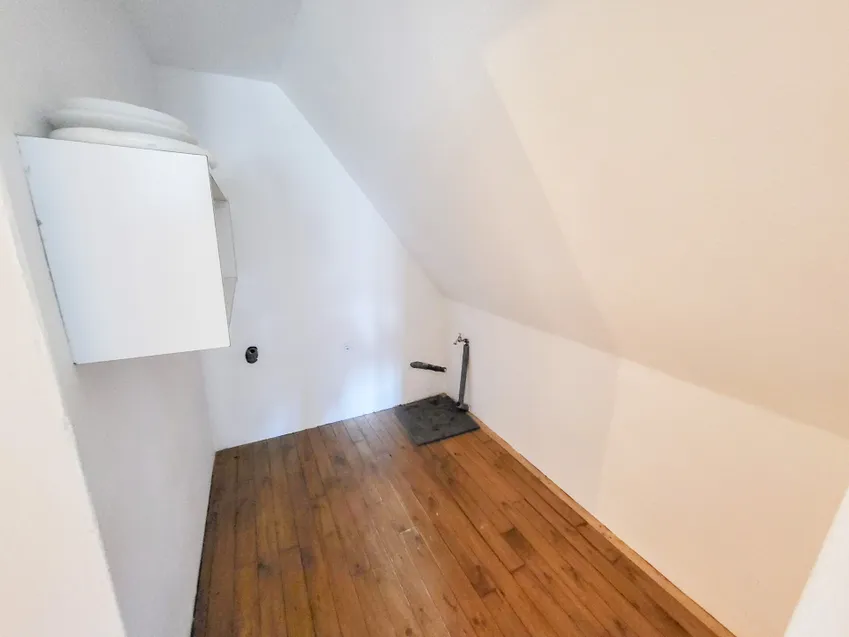 Flur / Waschmaschinenanschluss OG