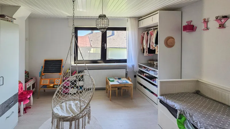 Kinderzimmer EG