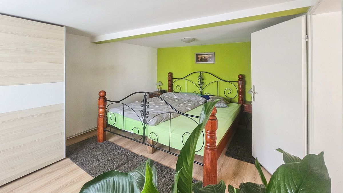 Schlafen/Arbeiten EG