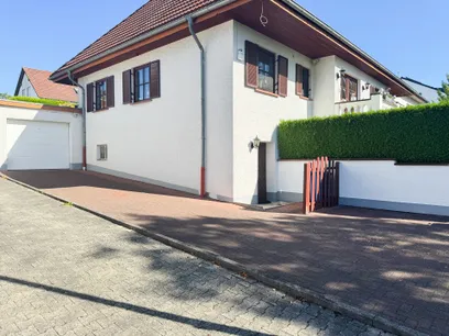 Hofbereich-Garage
