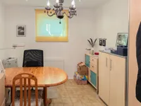 Büro KG