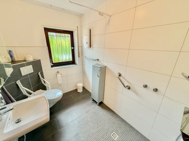 EG altersgerechtes Duschbad