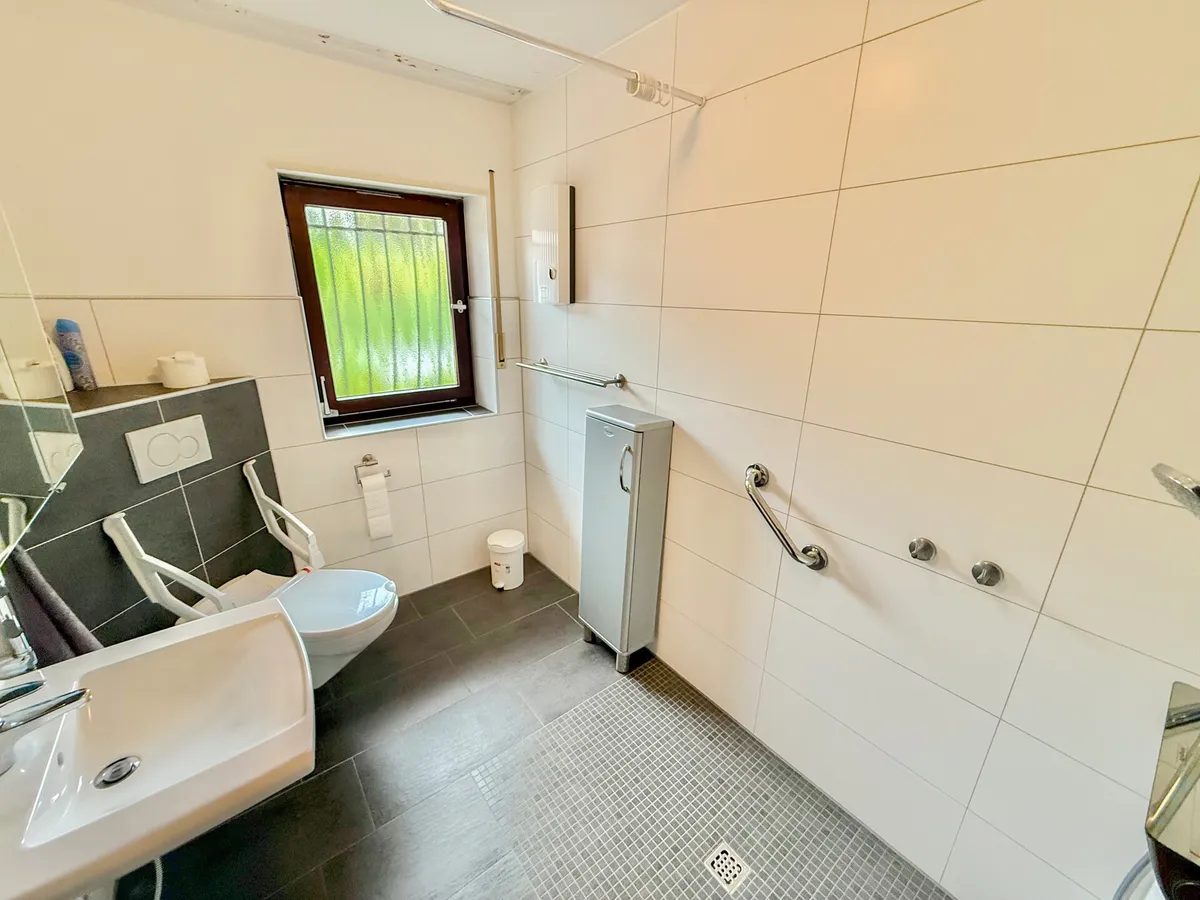 EG altersgerechtes Duschbad