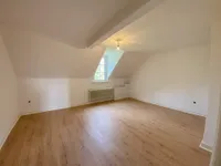 Großes Schlafzimmer