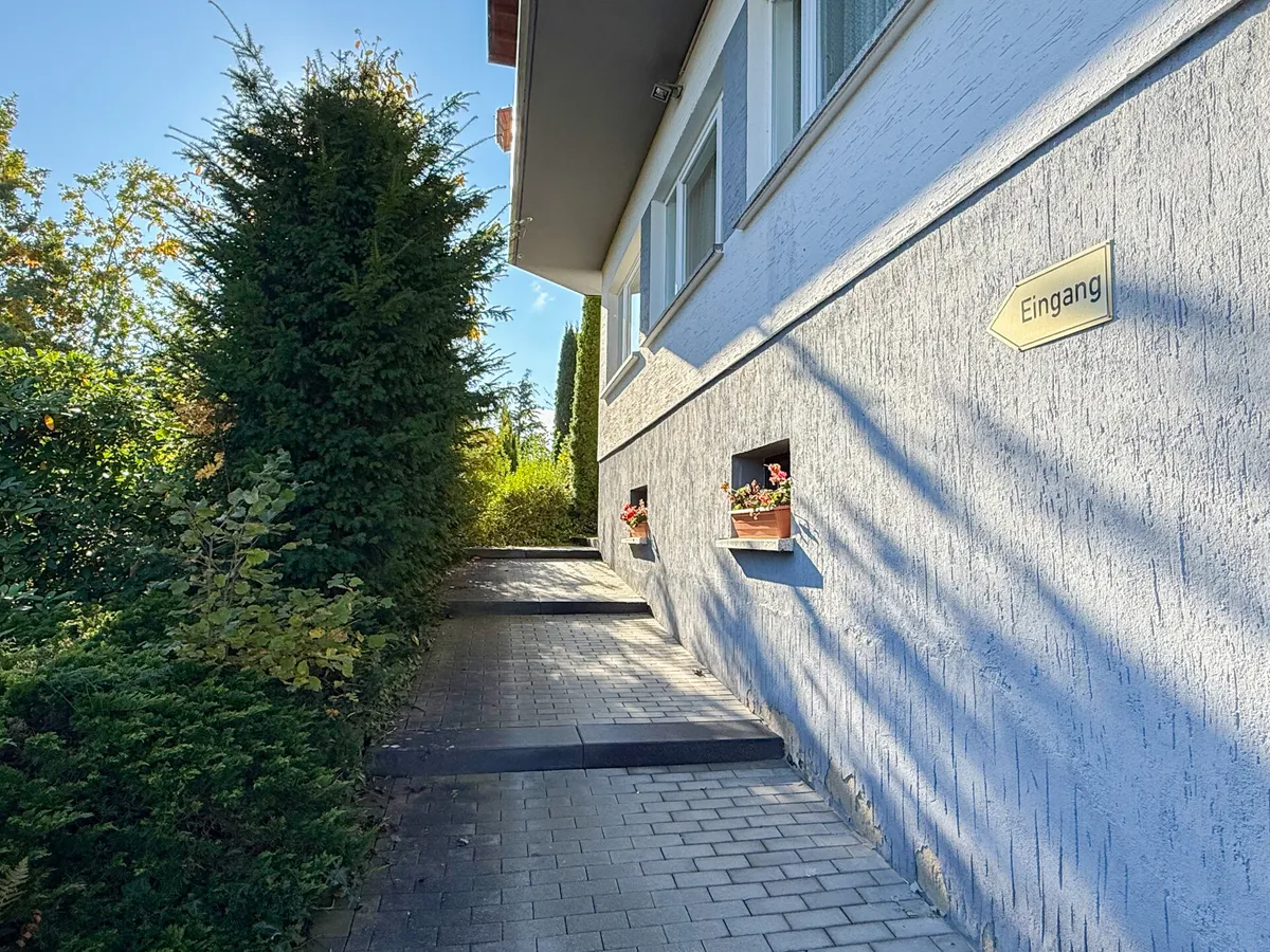 Zugang zum Haupteingang