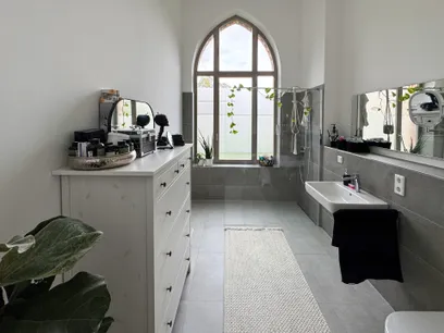 Tageslichtbad mit Dusche