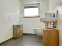 Bad mit Dusche (EG)