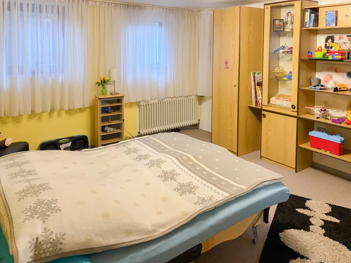Schlaf-/Gästezimmer UG
