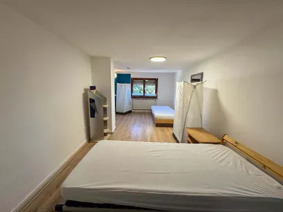Zimmer 2 OG