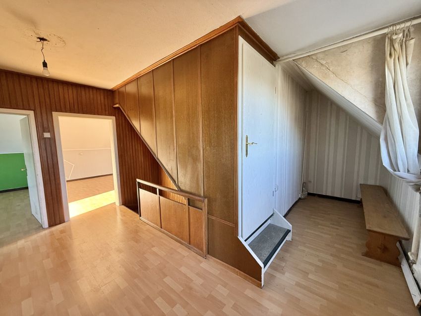 OG Flur + Zugang Dachboden