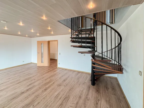 Treppenaufgang ins DG Haus 3a