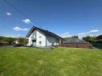 Seitenblick mit Pool