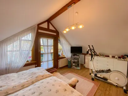 Schlafzimmer DG
