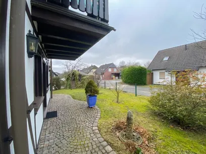 Gemini_Generated_Image_ujg178ujg178ujg1