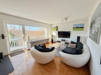 UG Wohnzimmer mit Balkon