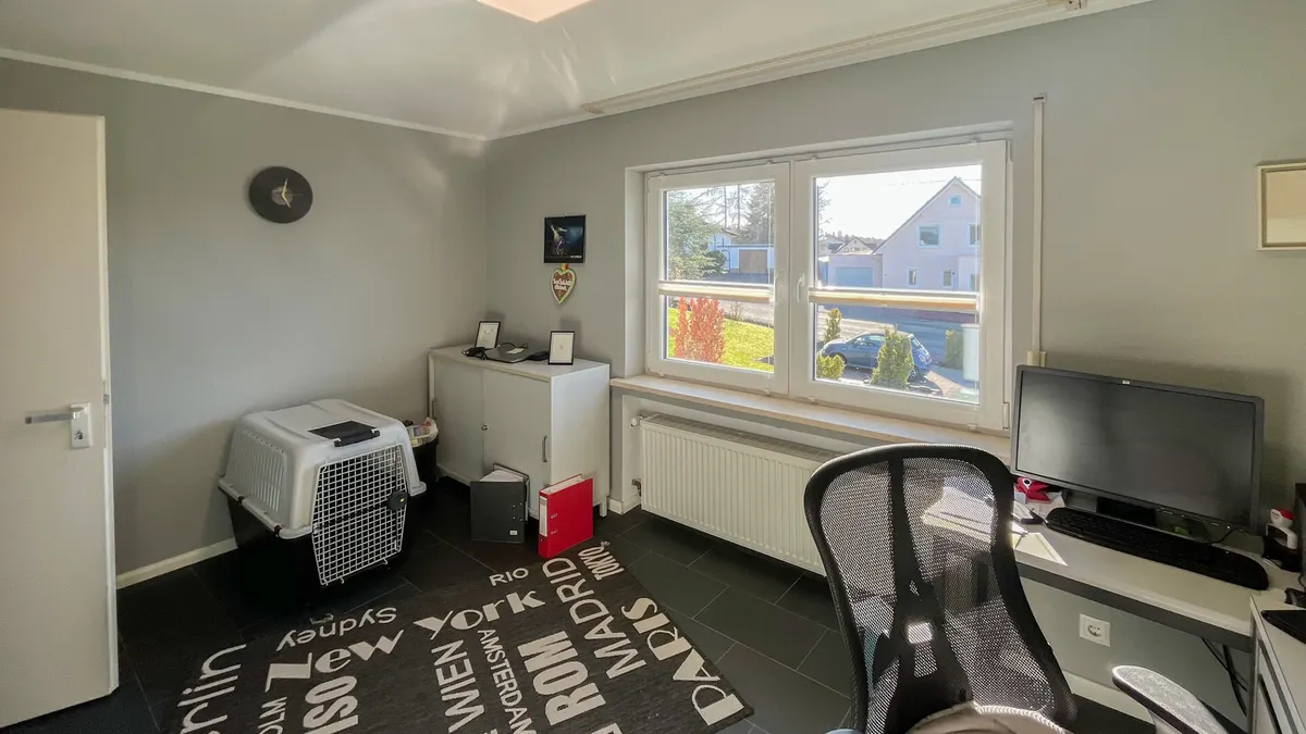 Arbeitszimmer EG
