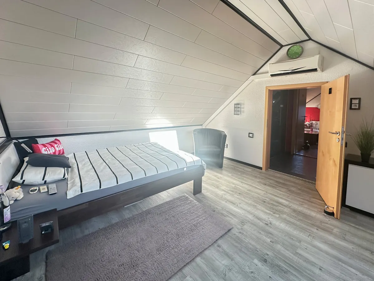DG Schlafzimmer