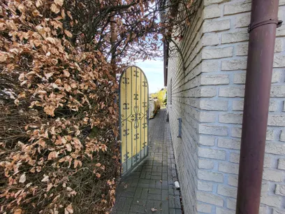 Seitlicher Zugang zum Garten