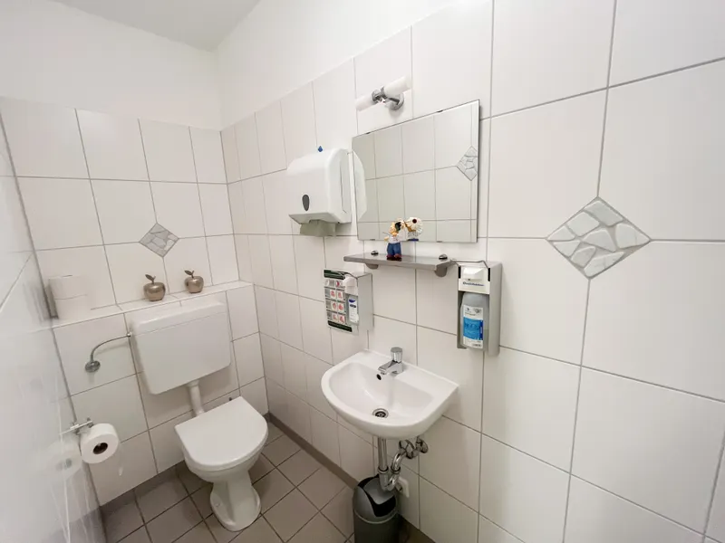 Gäste WC 2 