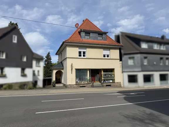 Straßenansicht