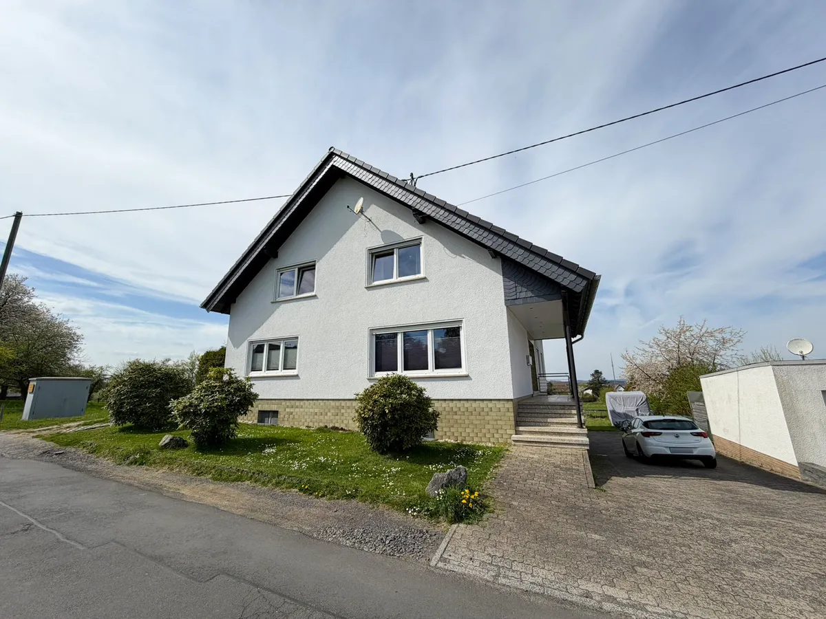 Straßenansicht