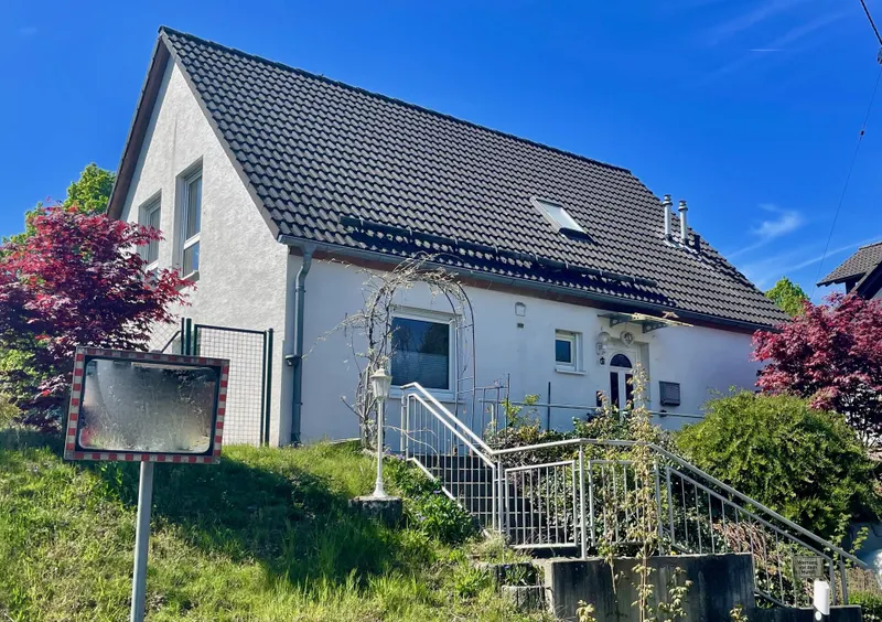 Ihr neues Familienglück – mit Einliegerwohnung!