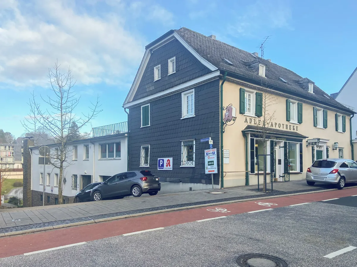 Straßenansicht
