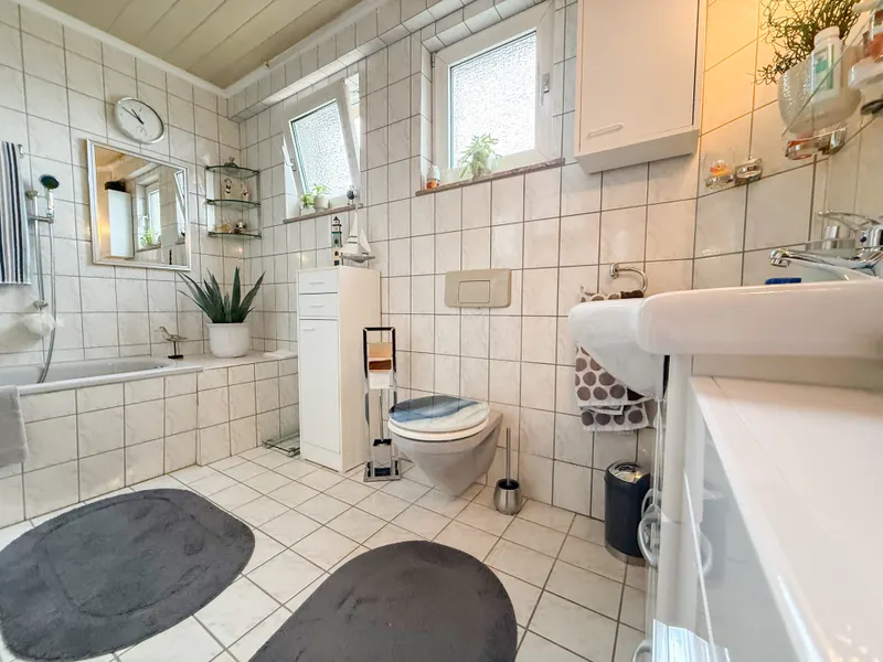 Badezimmer EG