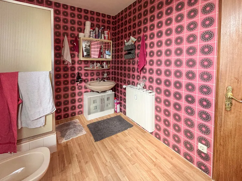 Bad Wohnung 2. OG