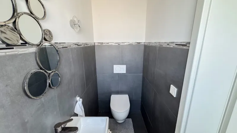 Gäste-WC EG
