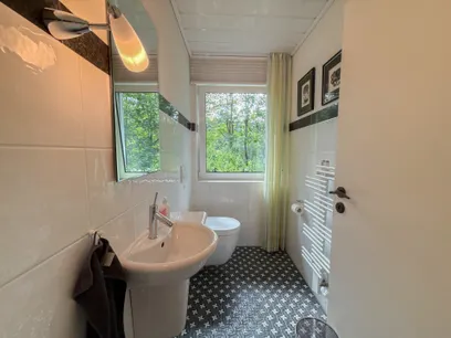 Gäste-WC EG