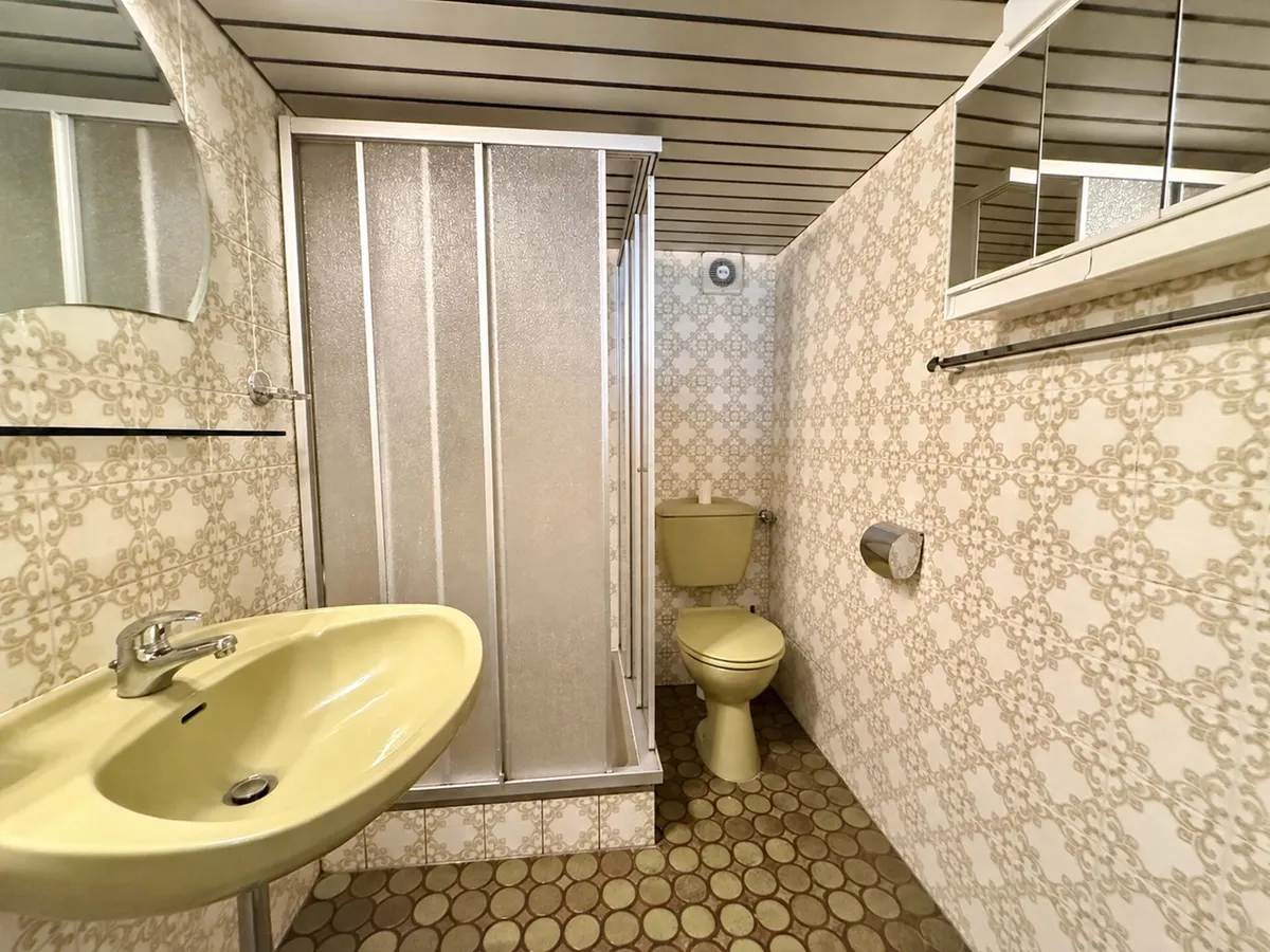 Badezimmer KG
