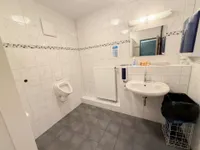 Verwaltungsgebäude: WC