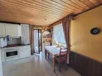 Küche mit Zugang zur Loggia OG