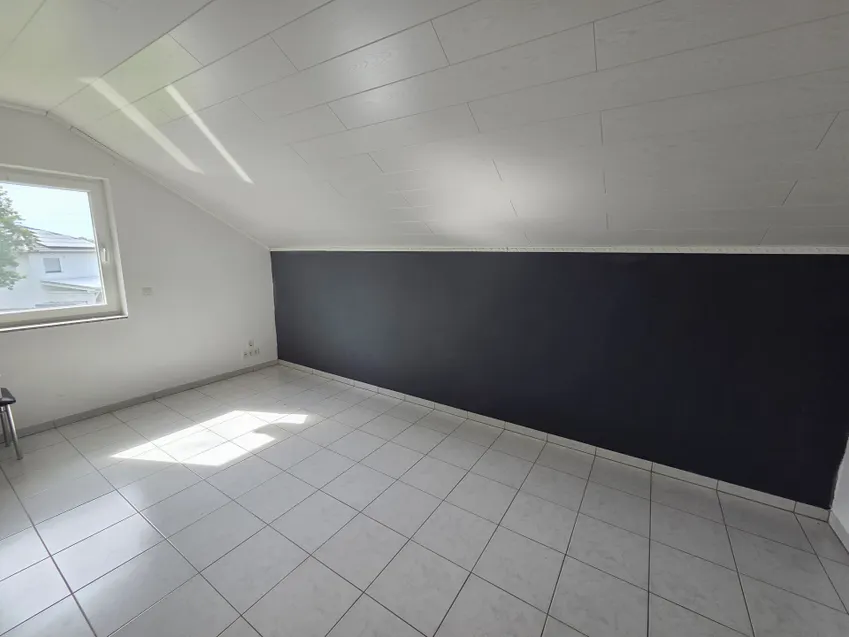 Schlafzimmer 1 DG