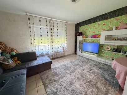 1. OG rechts Wohnen