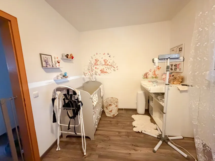 1. OG links Zimmer