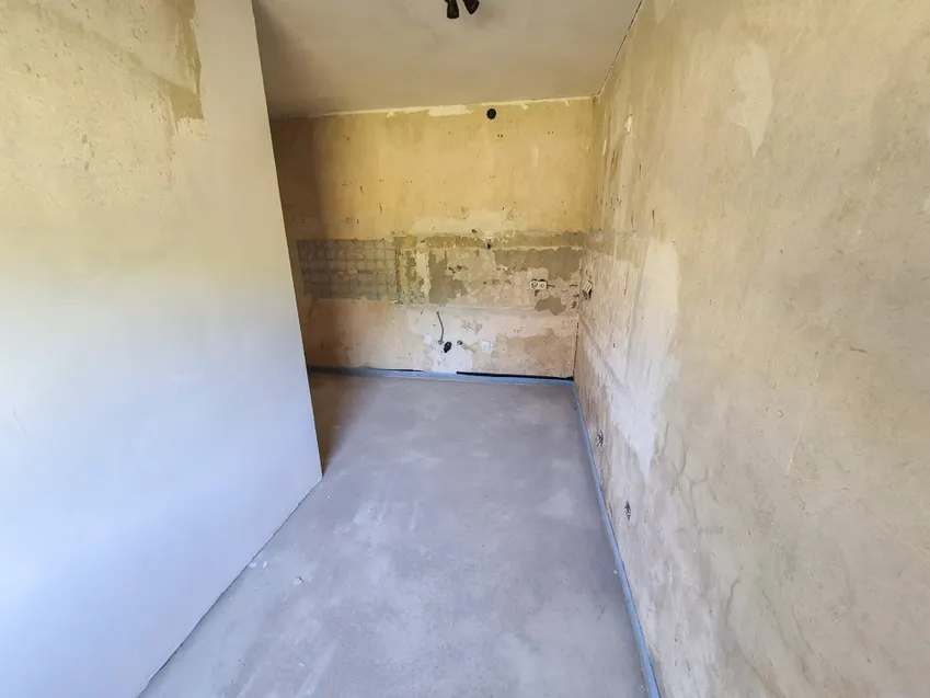 Küche - Wohnung links