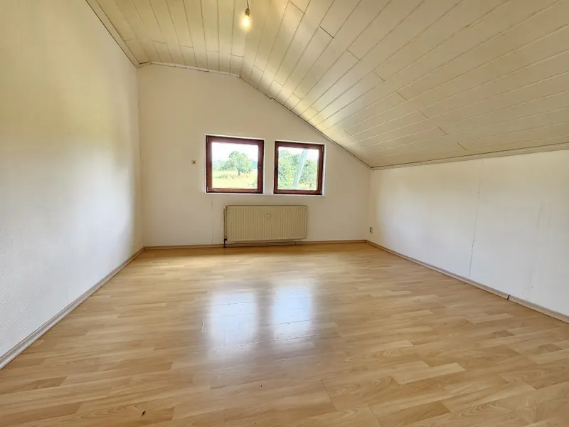 Schlafzimmer DG