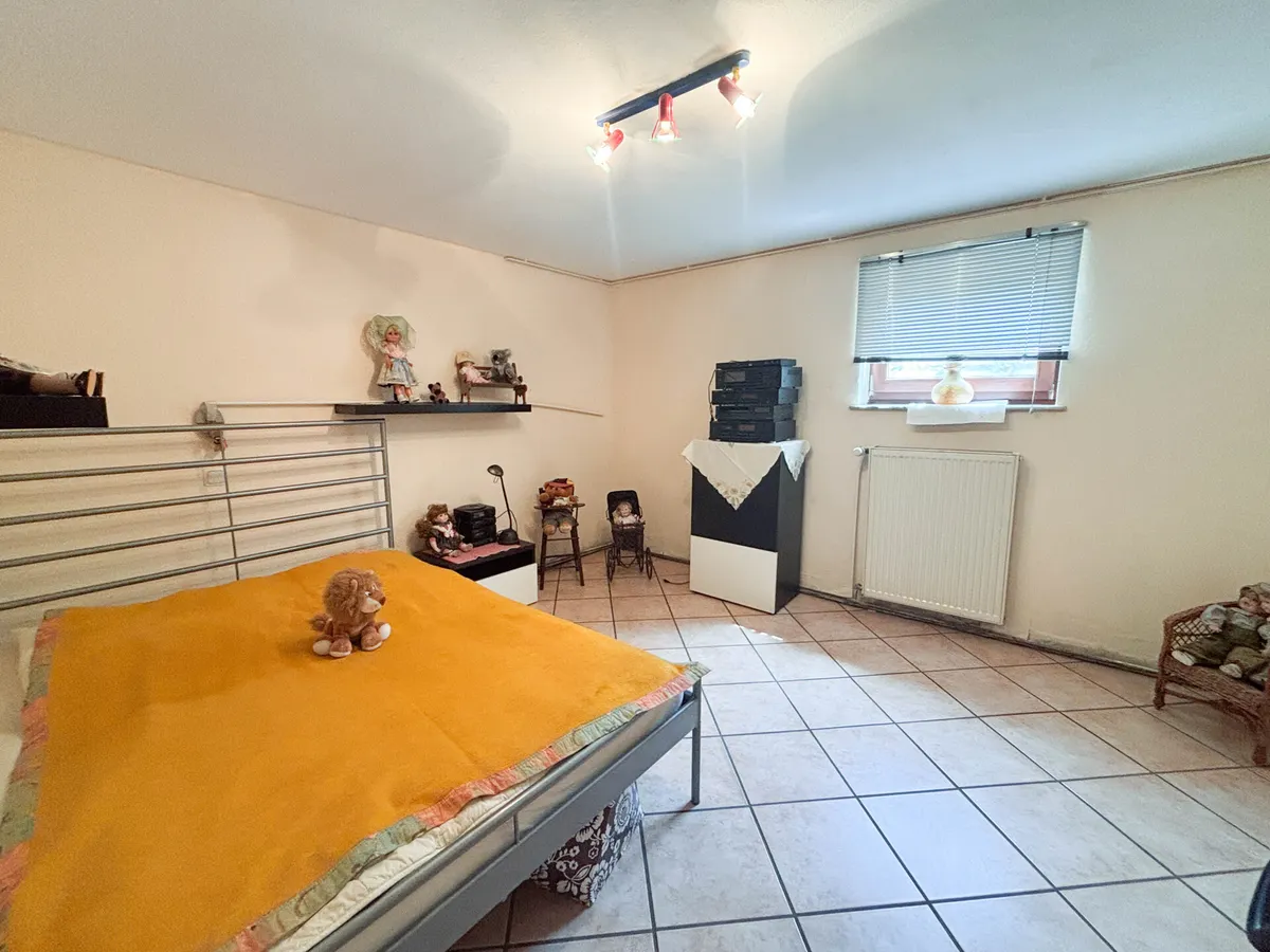 Schlafzimmer KG