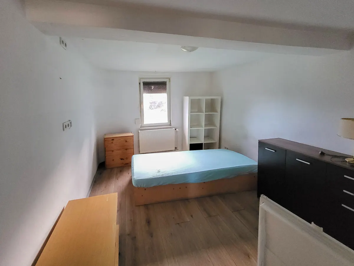 Zimmer 1 OG