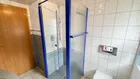 Tageslichtbad mit Dusche und WC EG 