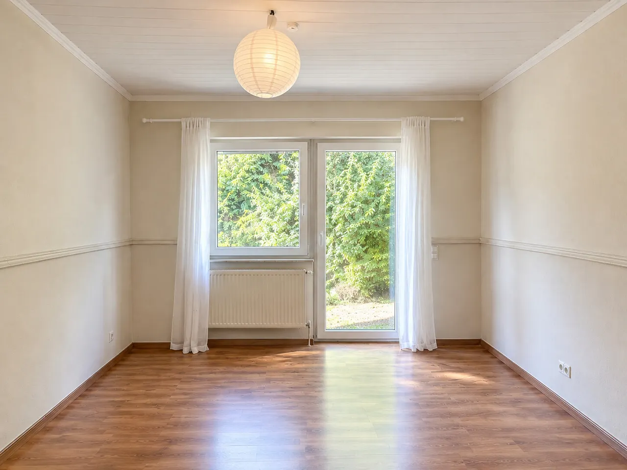 Helle 3-Zimmer-Wohnung im Obergeschoss mit großzügigem Küchen- und Essbereich! - Photo 1