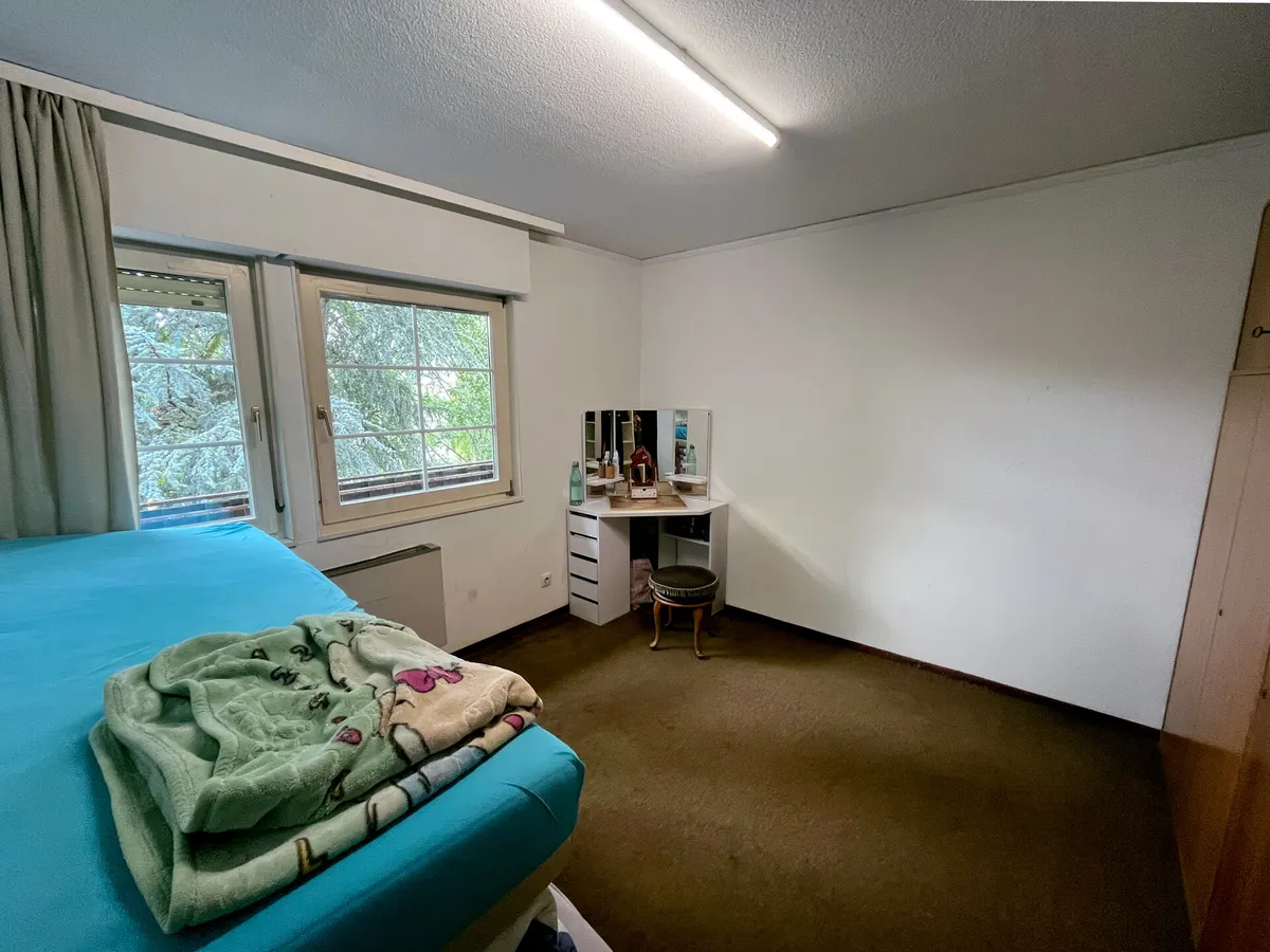 Schlafzimmer 1 (EG)