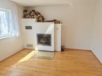 Wohnbereich mit Kamin (OG)